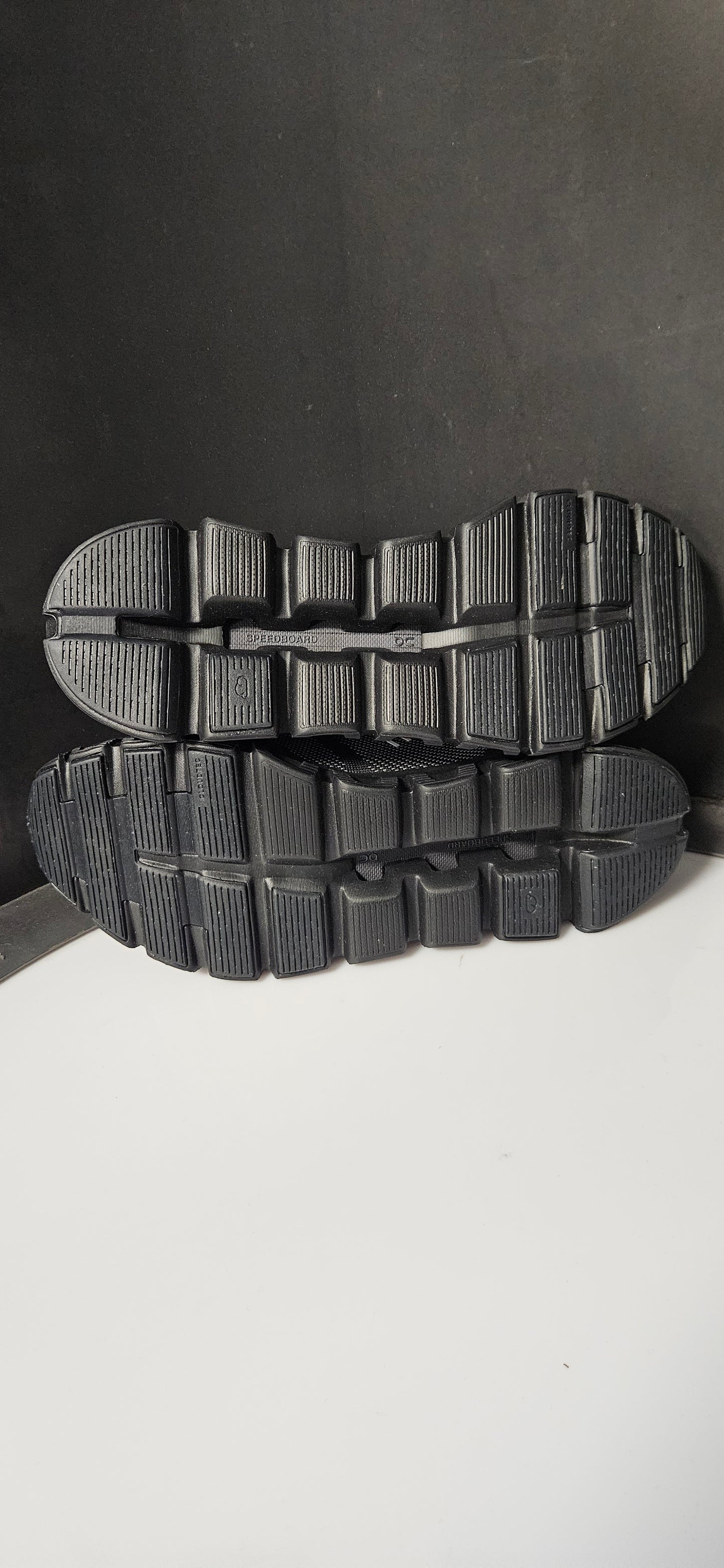 Black | RockMen'sCloudswift 4 AD Black/Rock In Size 4.5 Rrp £150