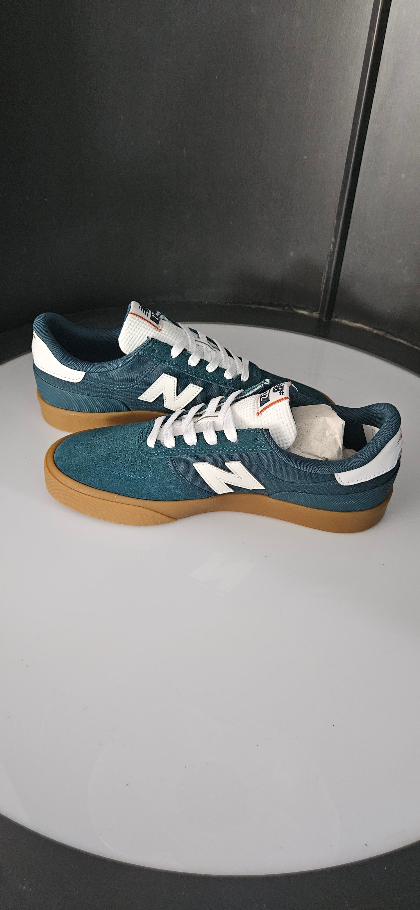 NB Numeric 272 Shoes in size 6
