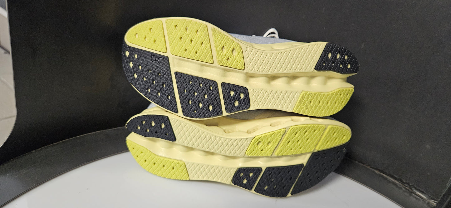 Womans Cloudsurfer 2 in yellow and grey size 5
