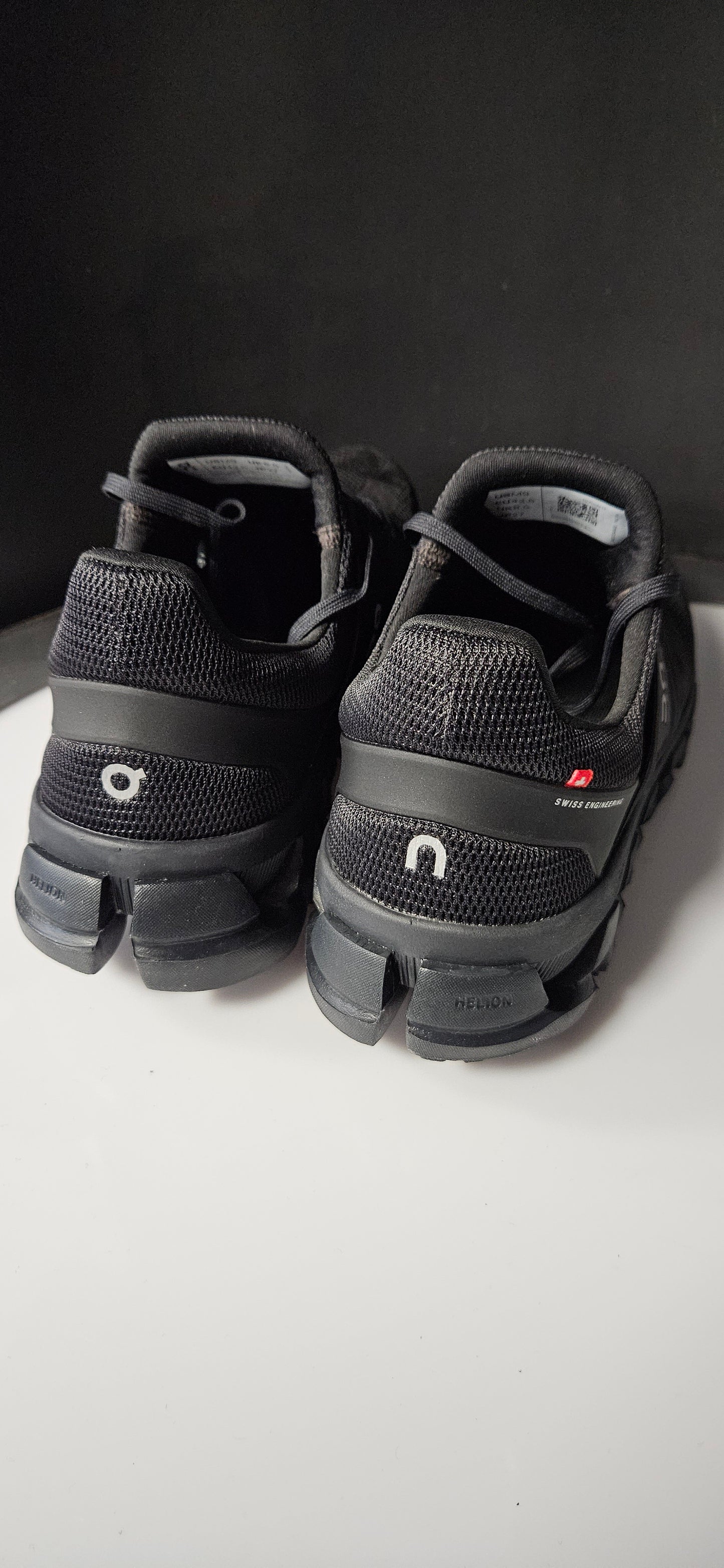 On Running Cloudswift 3 Trainers In Black Size 8.5