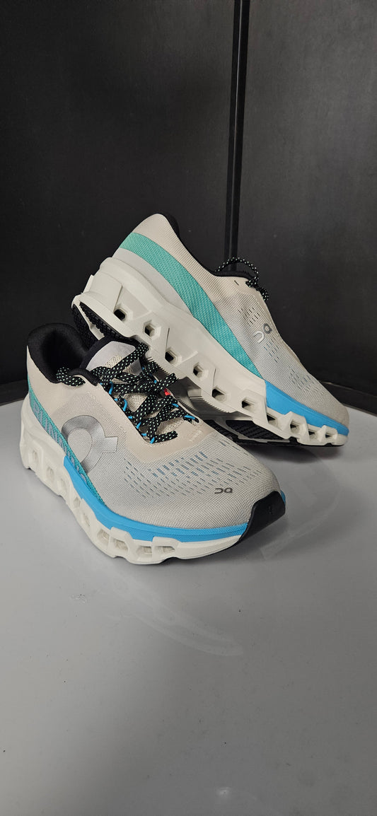 On Women's Cloudmonster 2 Running Shoes Cream / Horizon Size 5