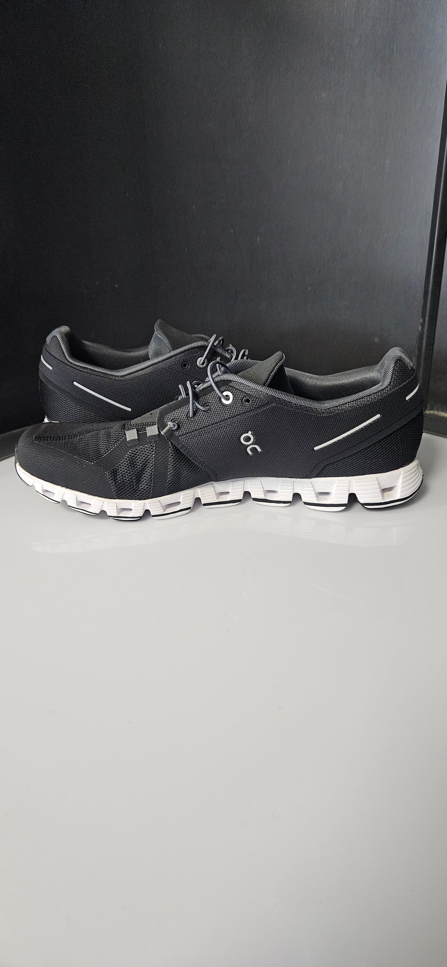 On Cloud 5 Mens Running Trainers Size 12.5 In Black