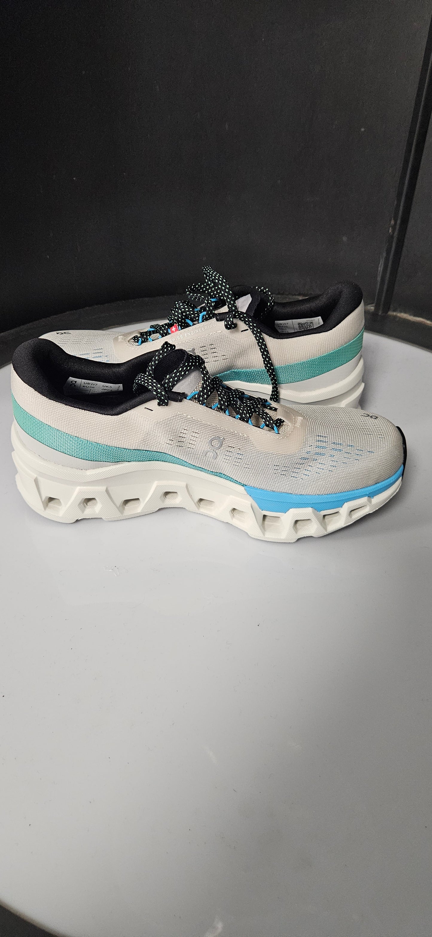On Women's Cloudmonster 2 Running Shoes Cream / Horizon Size 5