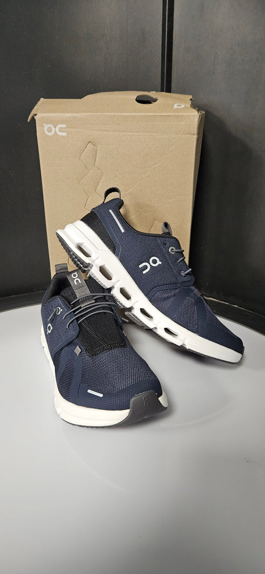 On Running youth Cloud Sky Size Y5 navy/black