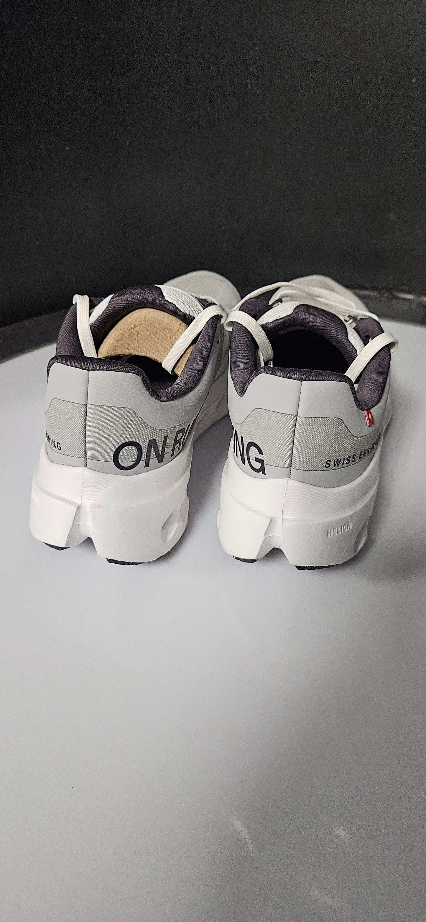 Men's Cloudsurfer Next Glacier/White Size 4 Rrp £140