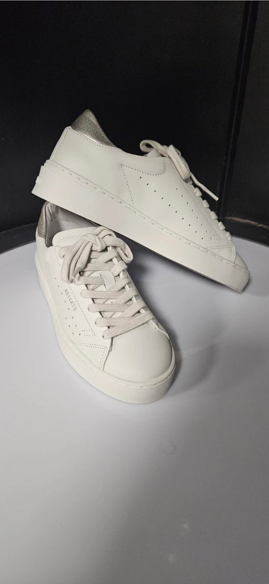 Axel Arigato Court leather sneakers Size 4 Rrp £185