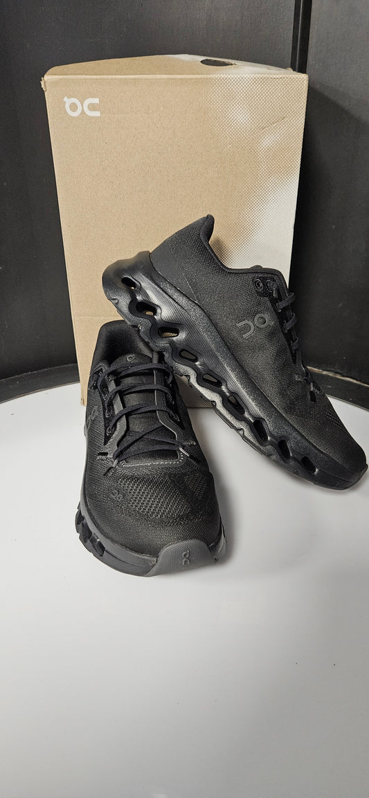 On Running Cloudtilt Trainers Black Size 4.5 Rrp £150