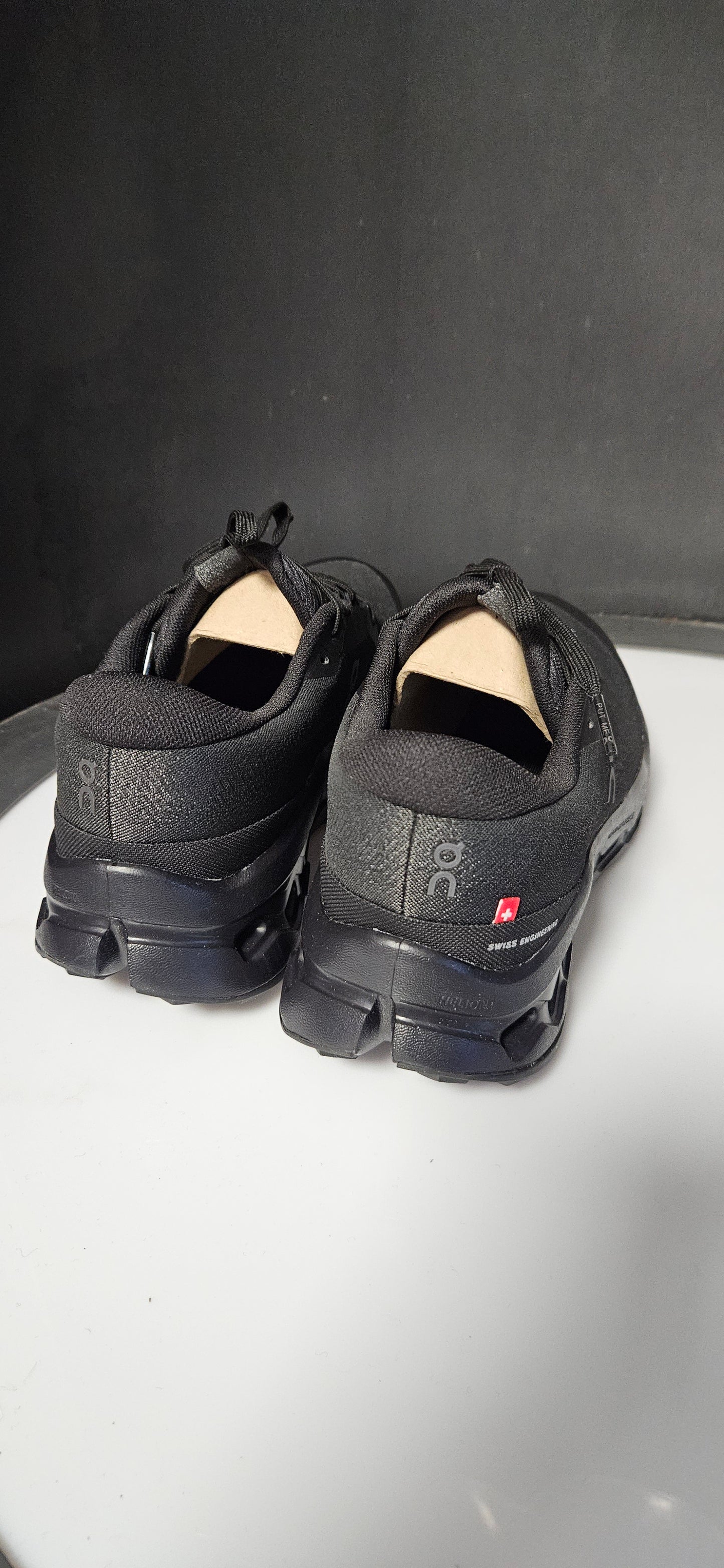 Men's Cloudsurfer Trail 2 Black/Eclipse Size 7 Rrp £150