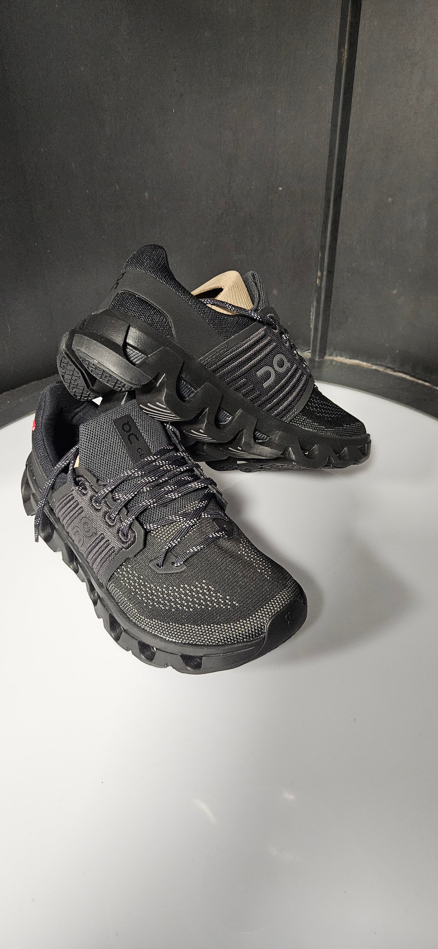 Black | RockMen'sCloudswift 4 AD Black/Rock In Size 4.5 Rrp £150
