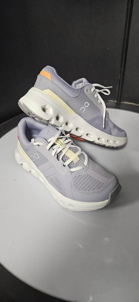 Cloudrunner 2 Lilac /Ivory Size 5 Rrp £140