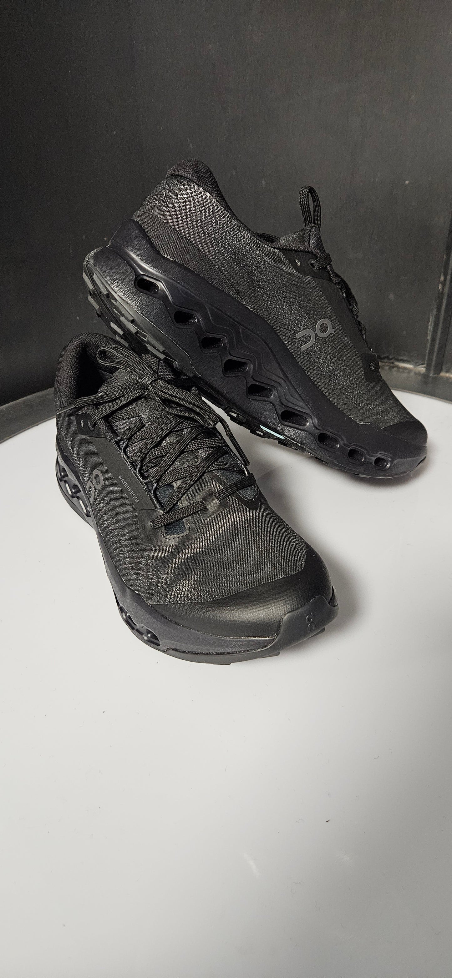 Men's Cloudsurfer Trail 2 Black/Eclipse Size 7 Rrp £150