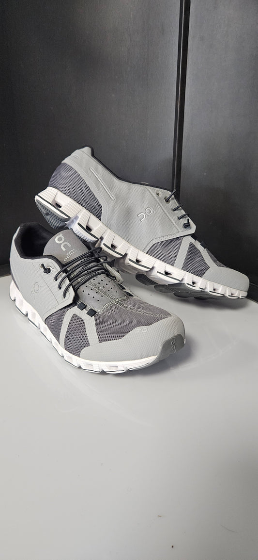 On Cloud 5 Mens Trainer In Grey Size 12.5