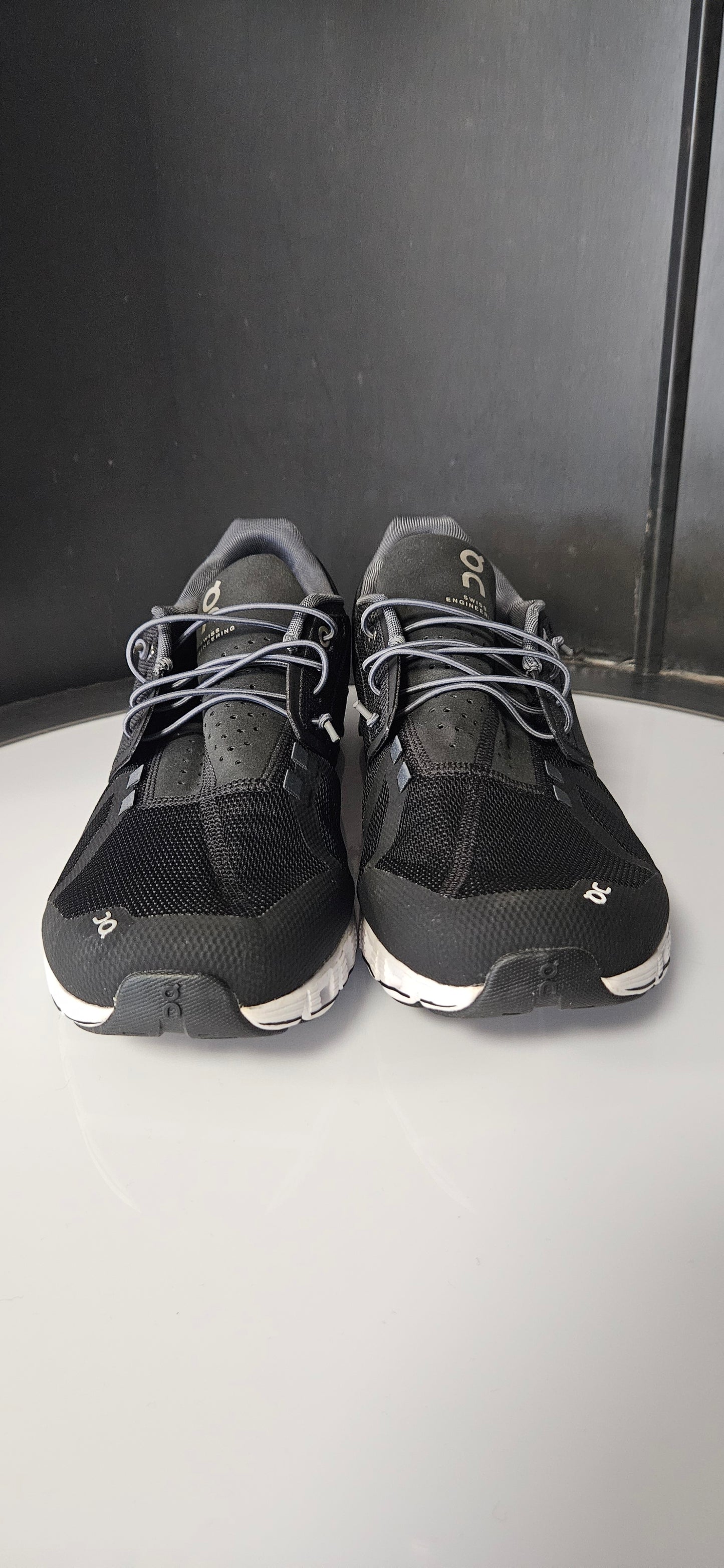 On Cloud 5 Mens Running Trainers Size 12.5 In Black